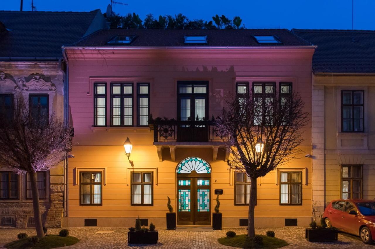 Boutique Hotel Tvrda Osijek Bagian luar foto